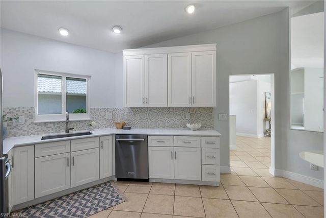 11054 Linnet LN, Naples, FL 34119