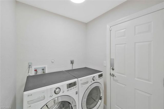 11054 Linnet LN, Naples, FL 34119