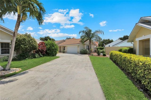 11054 Linnet LN, Naples, FL 34119