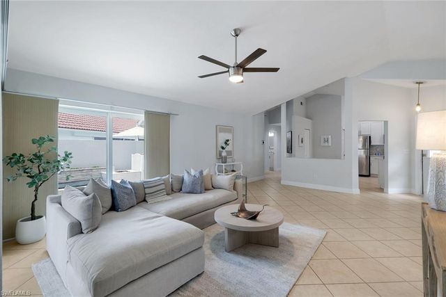 11054 Linnet LN, Naples, FL 34119