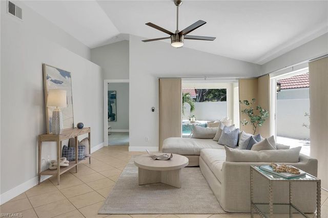 11054 Linnet LN, Naples, FL 34119