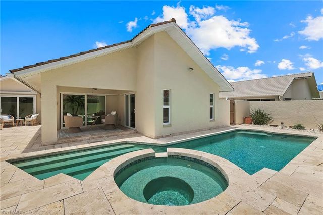 11054 Linnet LN, Naples, FL 34119