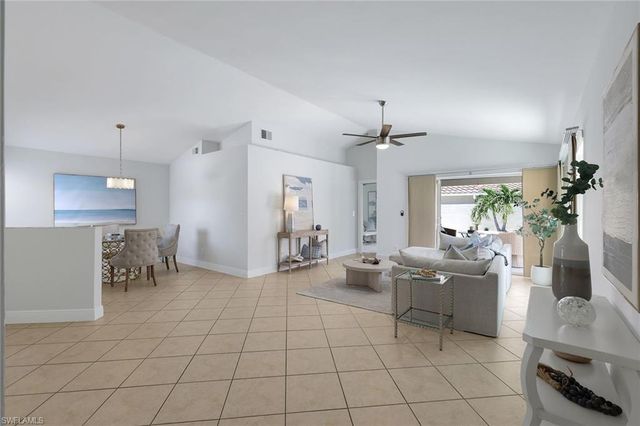 11054 Linnet LN, Naples, FL 34119
