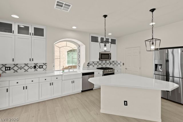 10597 Aphrodite Street, Las Vegas, NV 89183