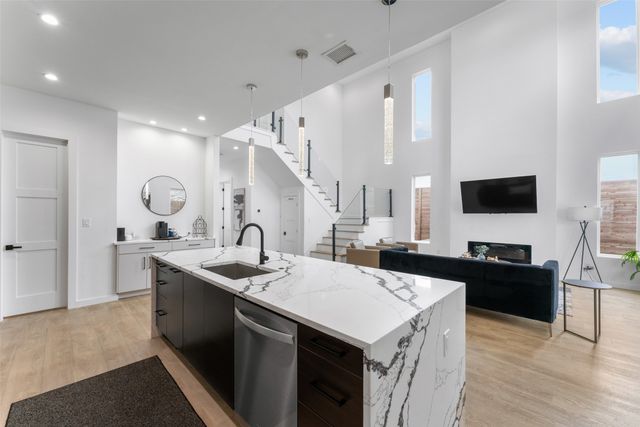 3210 Herbert Street, Dallas, TX 75212