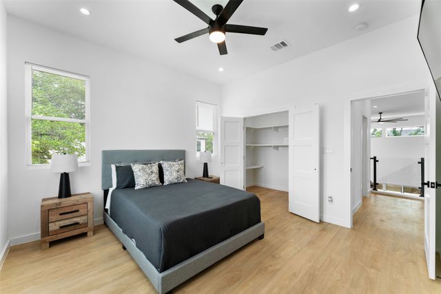 3210 Herbert Street, Dallas, TX 75212