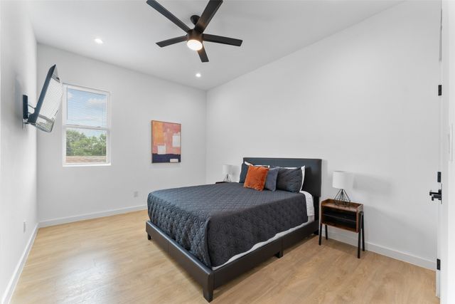 3210 Herbert Street, Dallas, TX 75212