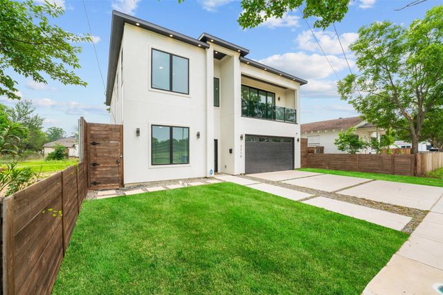 3210 Herbert Street, Dallas, TX 75212