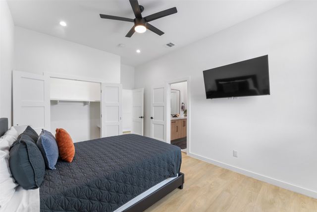 3210 Herbert Street, Dallas, TX 75212