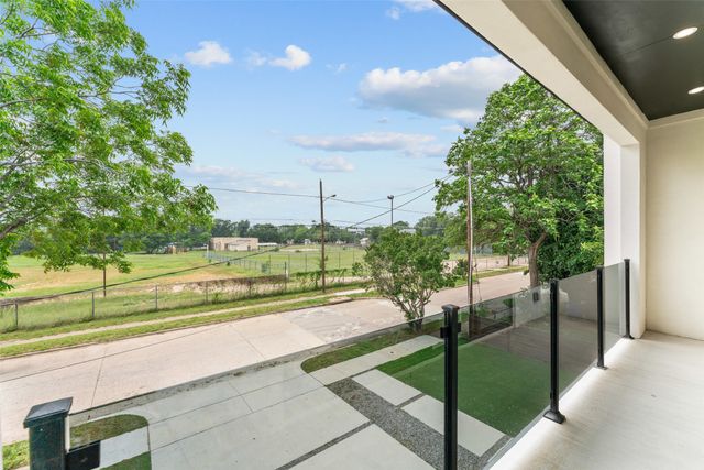 3210 Herbert Street, Dallas, TX 75212