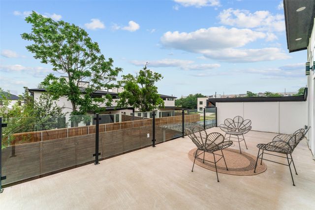 3210 Herbert Street, Dallas, TX 75212