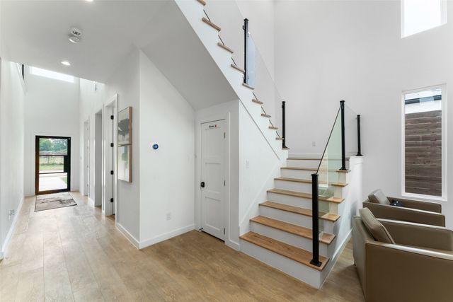 3210 Herbert Street, Dallas, TX 75212