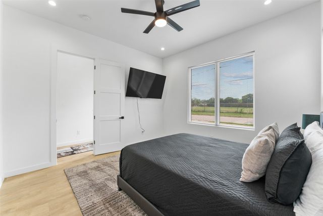 3210 Herbert Street, Dallas, TX 75212