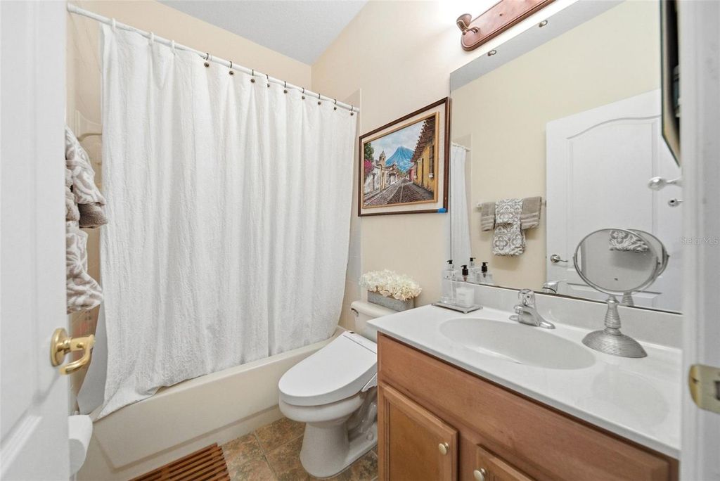 Image 31 of property listing at 9902 NOKAY DRIVE, Orlando, FL 32836