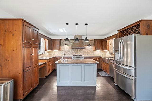 19 Beechtree Lane, Granville, OH 43023