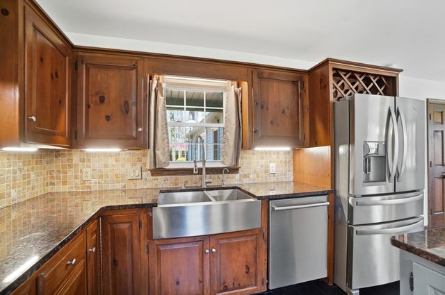 19 Beechtree Lane, Granville, OH 43023