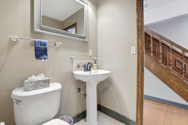 19 Beechtree Lane, Granville, OH 43023