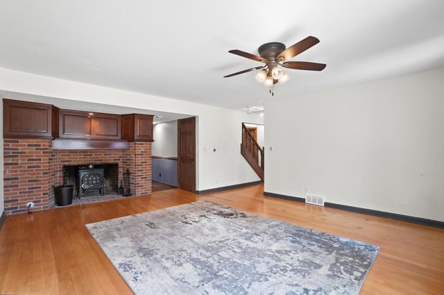 19 Beechtree Lane, Granville, OH 43023