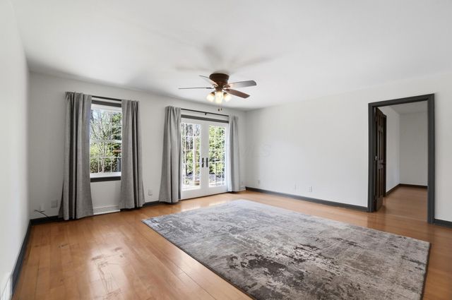 19 Beechtree Lane, Granville, OH 43023