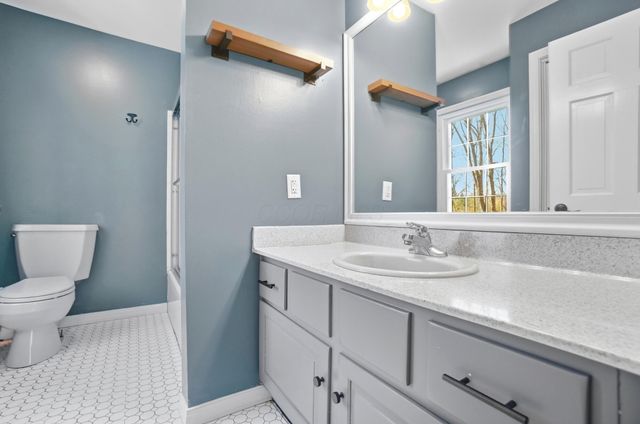 19 Beechtree Lane, Granville, OH 43023