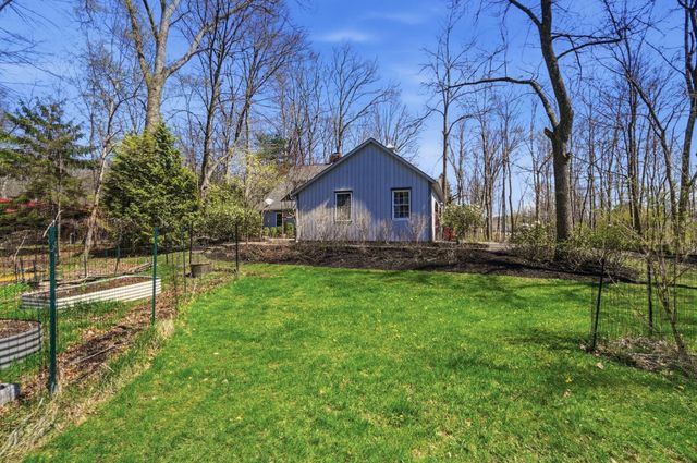 19 Beechtree Lane, Granville, OH 43023