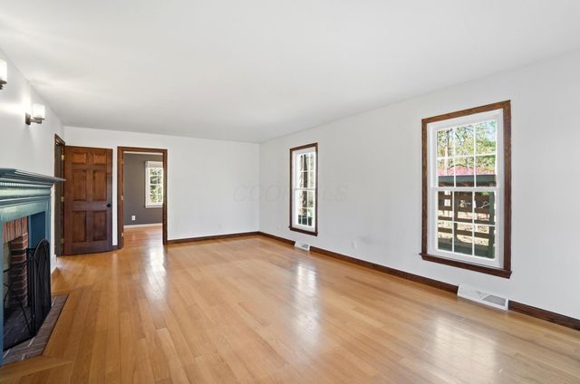19 Beechtree Lane, Granville, OH 43023