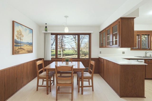 1823 Gramsie Road, Arden Hills, MN 55112