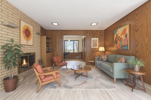 1823 Gramsie Road, Arden Hills, MN 55112