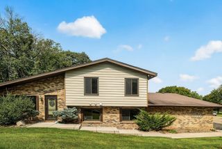 1010 Zanzibar Lane N, Plymouth, MN 55447