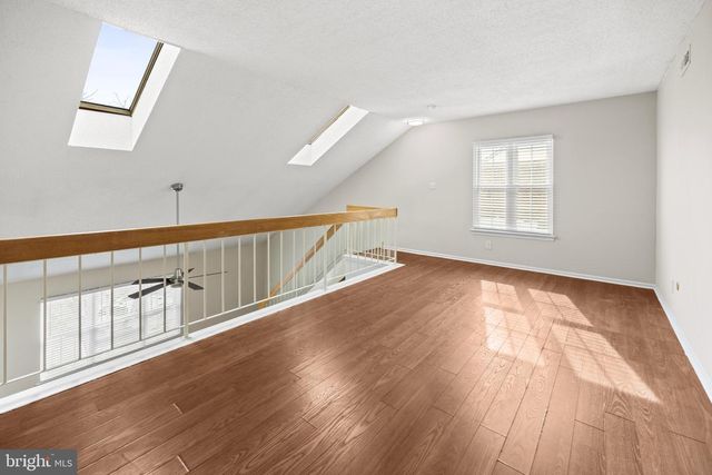 302B HARWOOD CT, Mount Laurel, NJ 08054