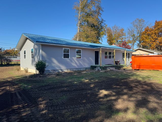 1102 Sapp Street, Cassville, MO 65625