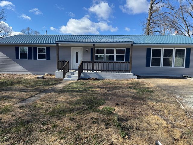 1102 Sapp Street, Cassville, MO 65625