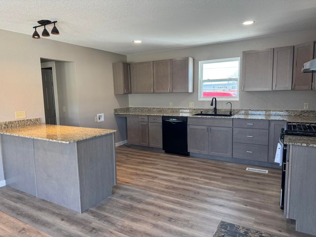 1102 Sapp Street, Cassville, MO 65625