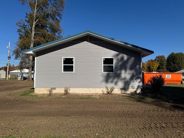 1102 Sapp Street, Cassville, MO 65625