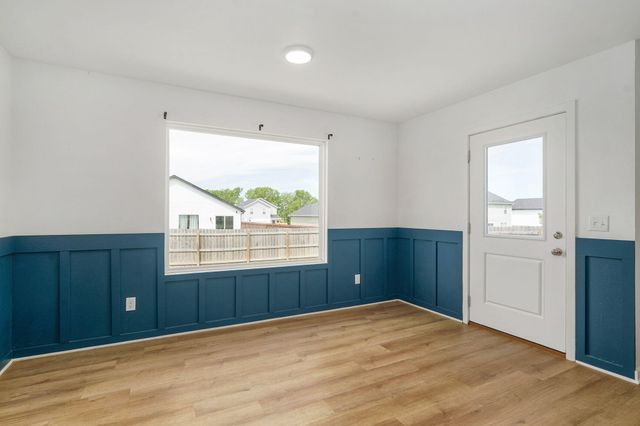 571 S Caroline Avenue, Republic, MO 65738