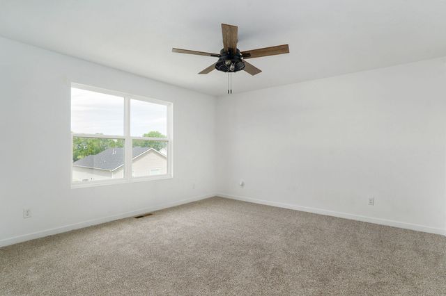 571 S Caroline Avenue, Republic, MO 65738