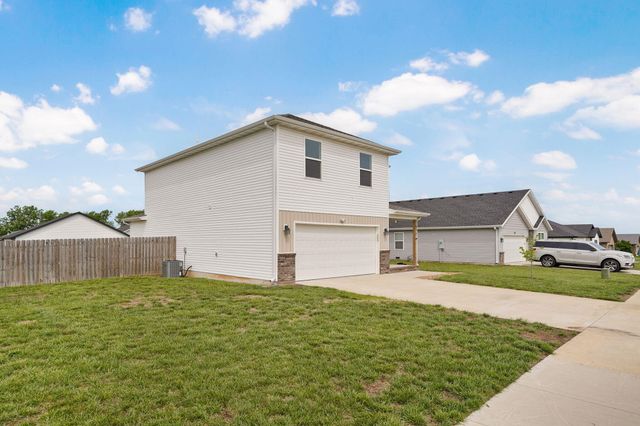 571 S Caroline Avenue, Republic, MO 65738