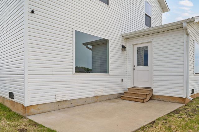 571 S Caroline Avenue, Republic, MO 65738