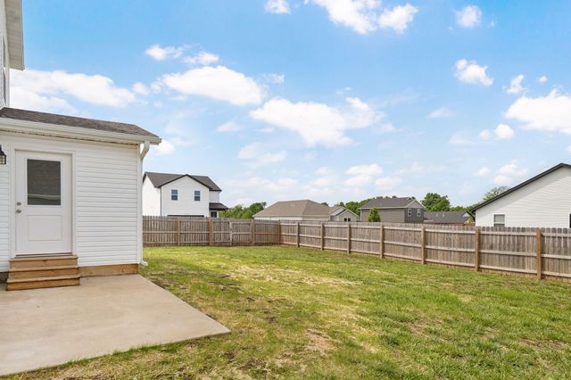 571 S Caroline Avenue, Republic, MO 65738
