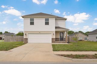 571 S Caroline Avenue, Republic, MO 65738
