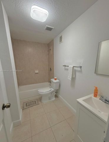 2099 NW 26th Ave 1-c, Fort Lauderdale, FL 33311