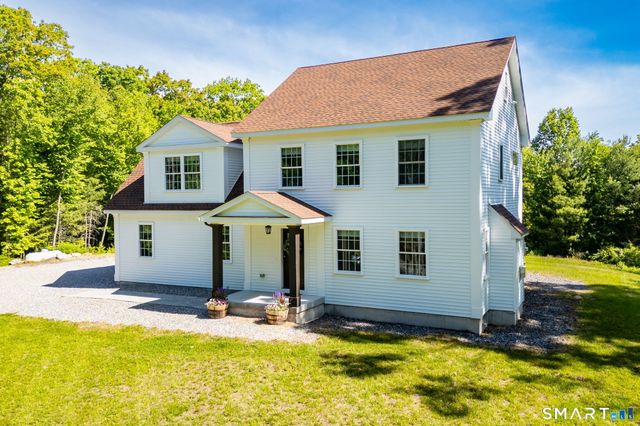 86 Winchester Road, New Hartford, CT 06057