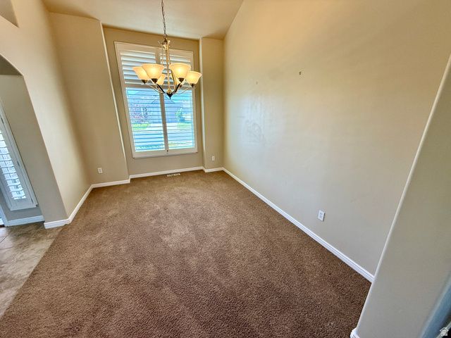 2444 N HOODED CRANE CIR, Clinton, UT 84015
