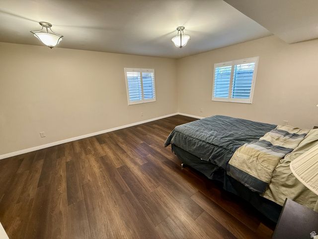 2444 N HOODED CRANE CIR, Clinton, UT 84015