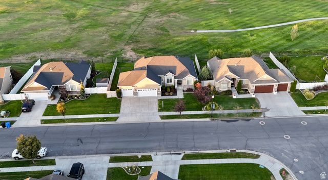 2444 N HOODED CRANE CIR, Clinton, UT 84015