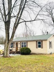 512 Belvedere Drive, Belleville, IL 62223