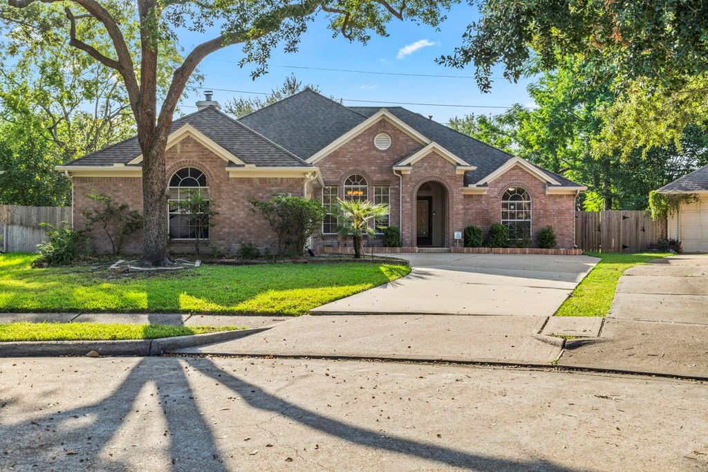 14103 Scarborough Fair Street, Houston, TX 77077