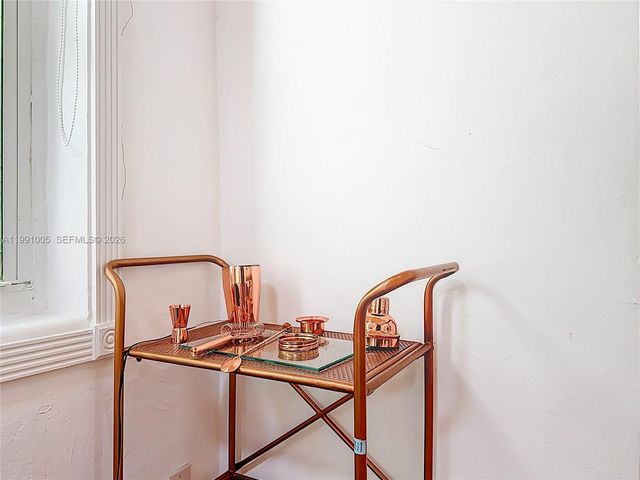 1419 NE 4th Ct, Fort Lauderdale, FL 33301