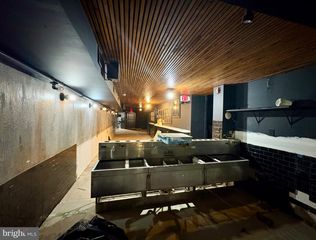 112 S 18TH ST, Philadelphia, PA 19103