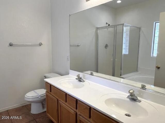 6347 W HILTON Avenue, Phoenix, AZ 85043